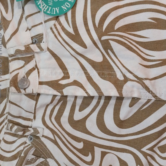 Women's Jeans - Picture 8 of 11